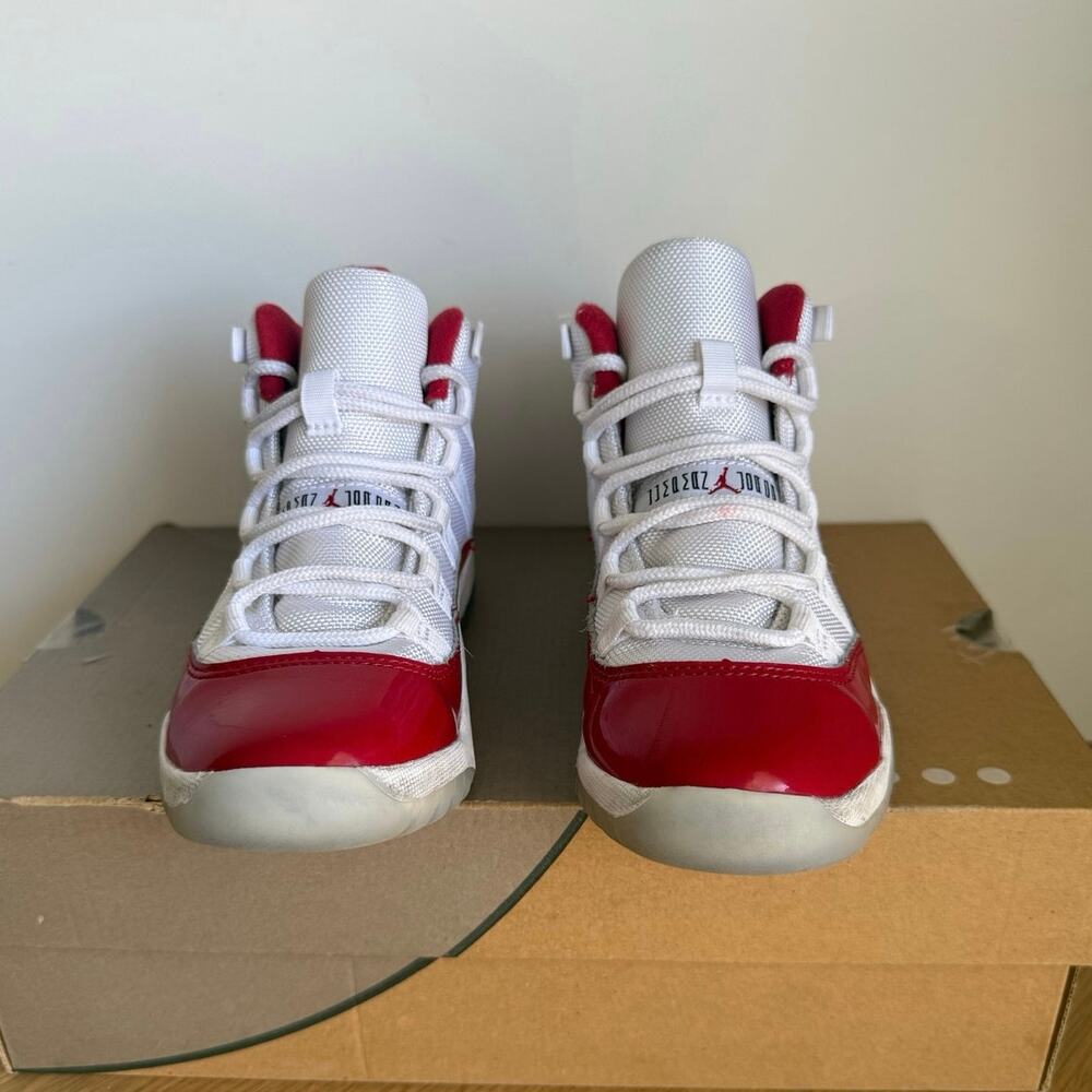 Nike Air Jordan 11 Retro ‘Cherry’ Kids Sneakers- SZ 2 Y - Picture 12 of 15